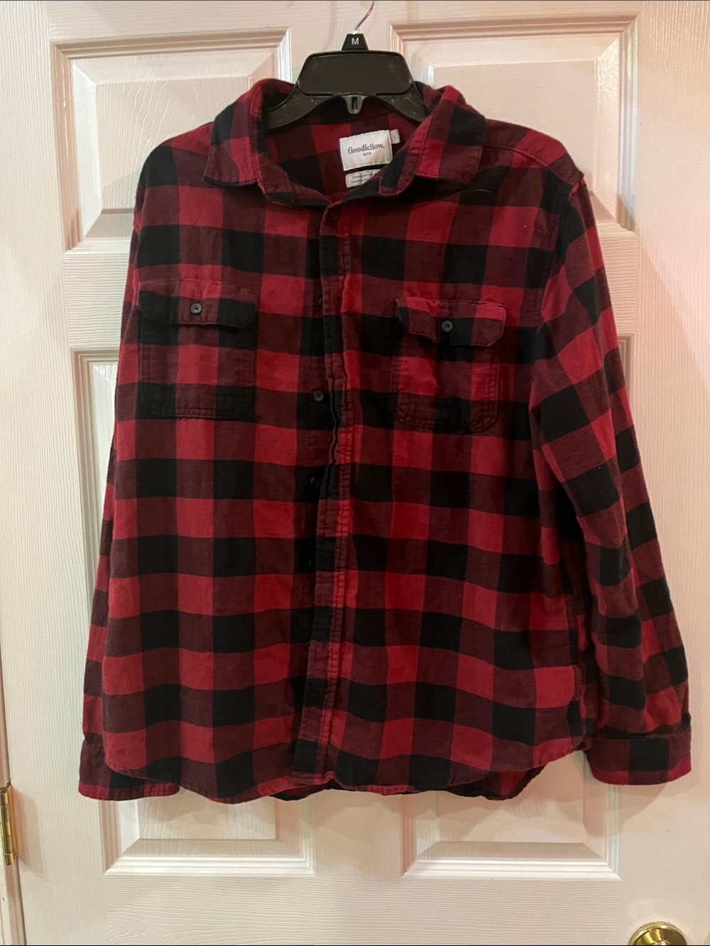 Goodfellow & Co Men’s Red and Black Plaid Button-Down Shirt